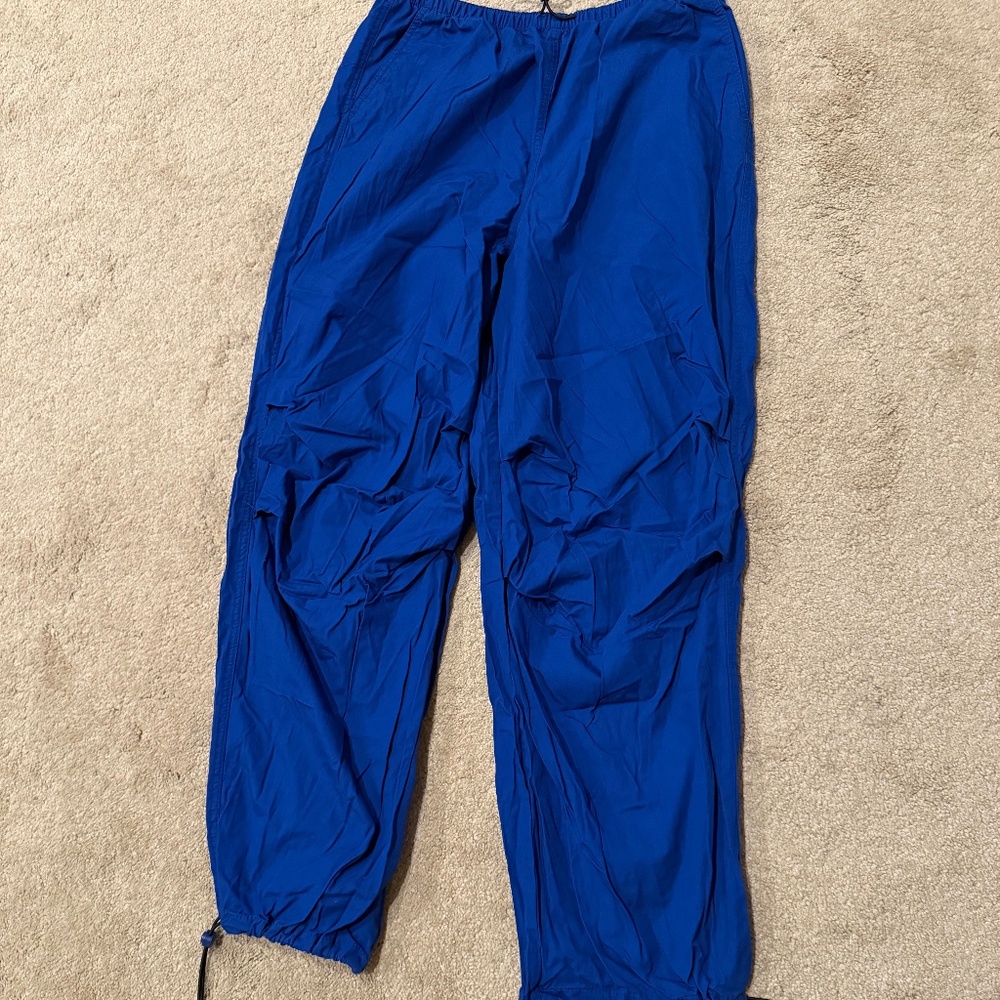 Womens XS cargo style pants